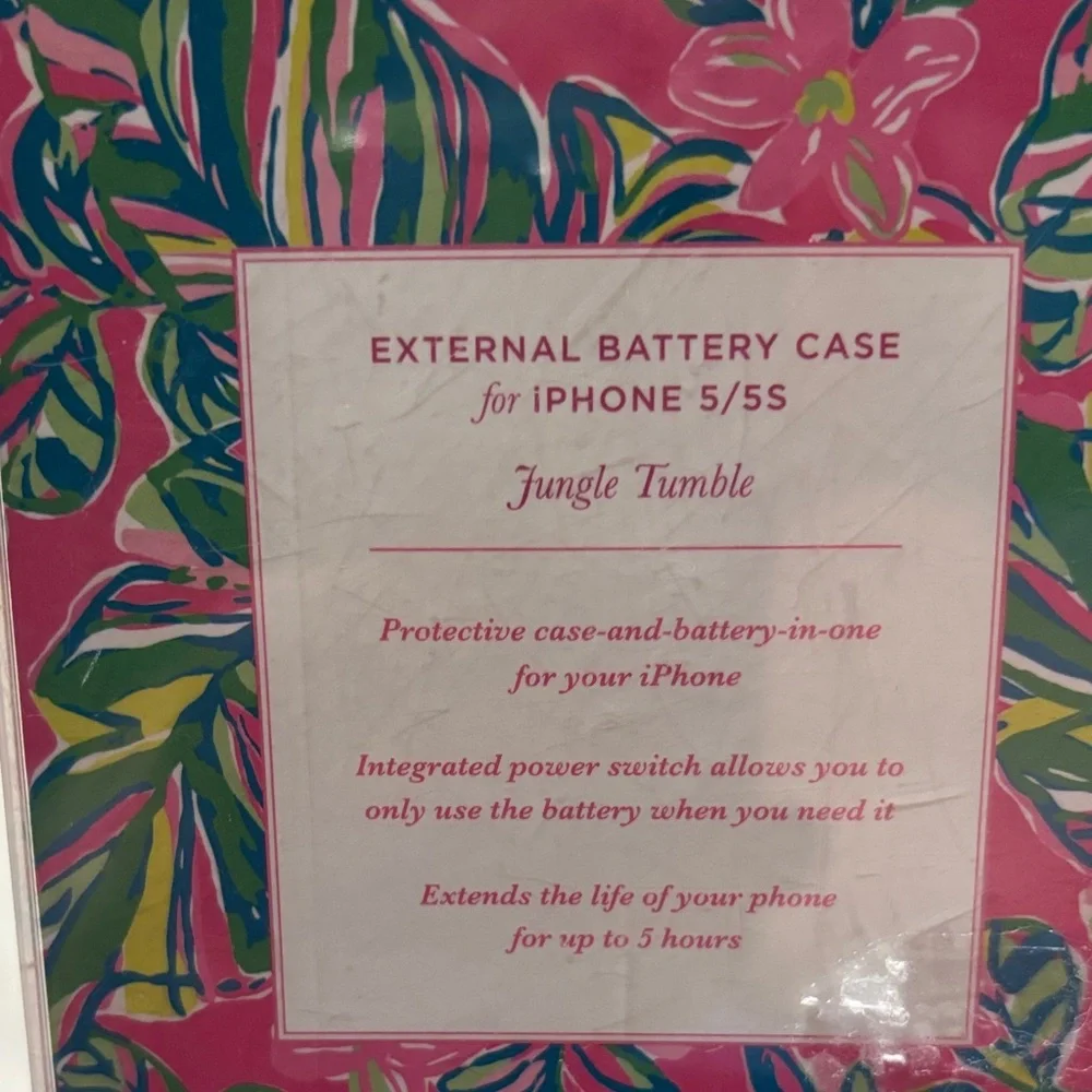 iPhone 5/5X. Are there any out there;). Lilly Pulitzer Vibrant Leafy Phone Case